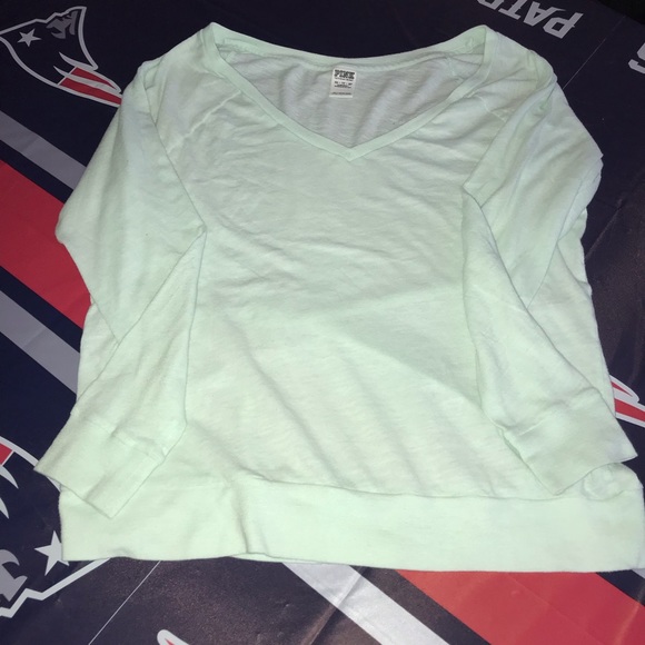 🤩SOLD🤩 VICTORIA SECRET PINK LOT - Picture 7 of 8